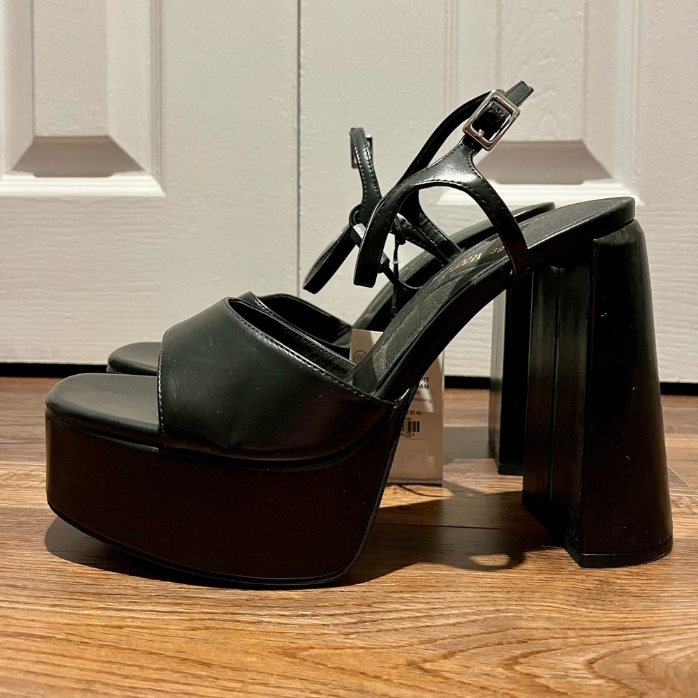 Zara Black Chunky Platform Heels